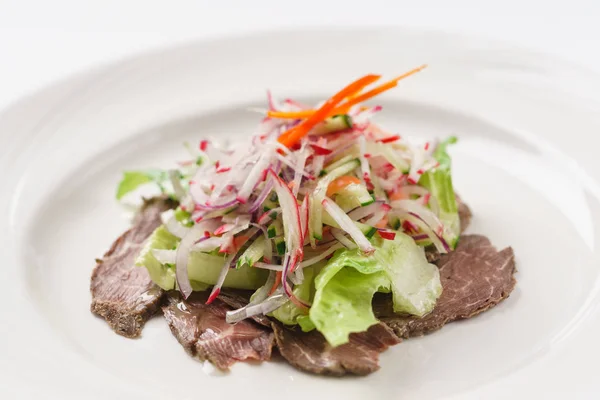 Tasty beef with vegetables — Stock Photo, Image