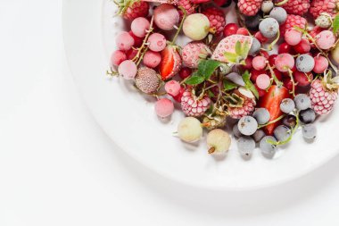 lezzetli dondurulmuş meyveler