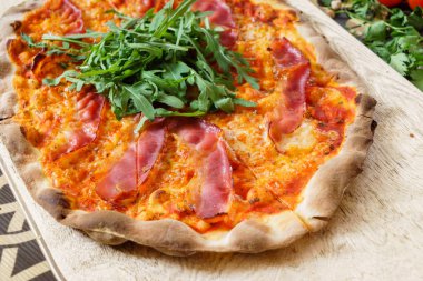 Tablo lezzetli pizza