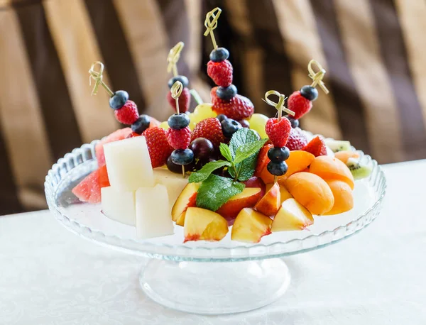 Postre con frutas frescas — Foto de Stock