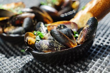 lezzetli kızarmış midye