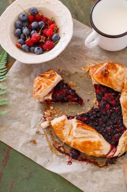 taze berry Galette'ye