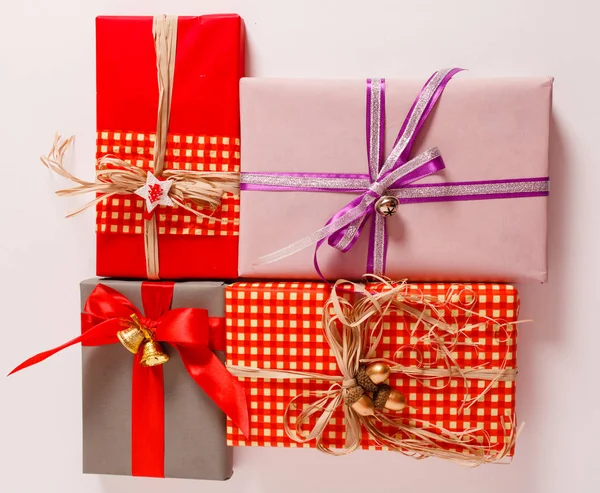 Kutuları Noel hediyeleri