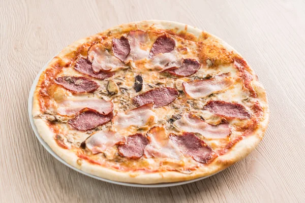 taze lezzetli pizza