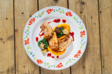 ızgara kaburga ile kabak püresi