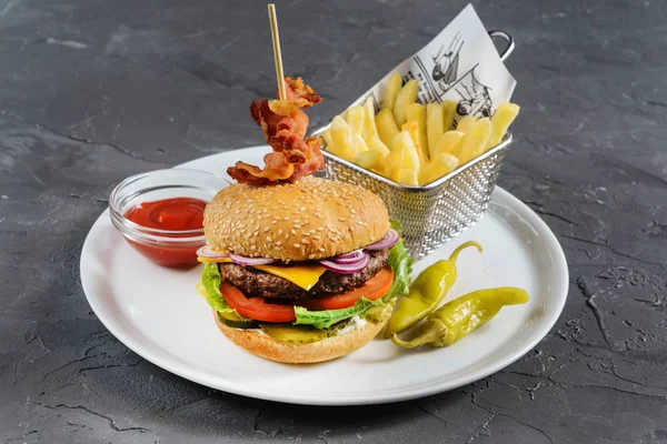 Burger with french fries — Stock Photo, Image