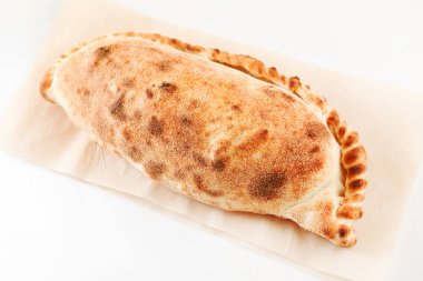 Taze calzone pizza