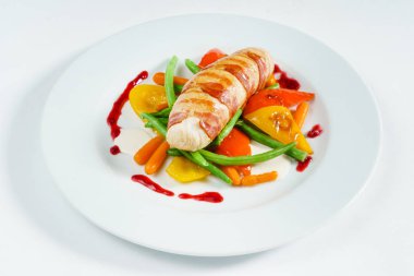 Sebzeli tavuk dolması.