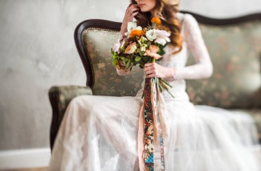 çiçekli güzel gelin