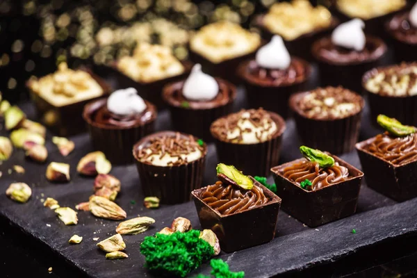 Lahodné čokoládové sladkosti — Stock fotografie
