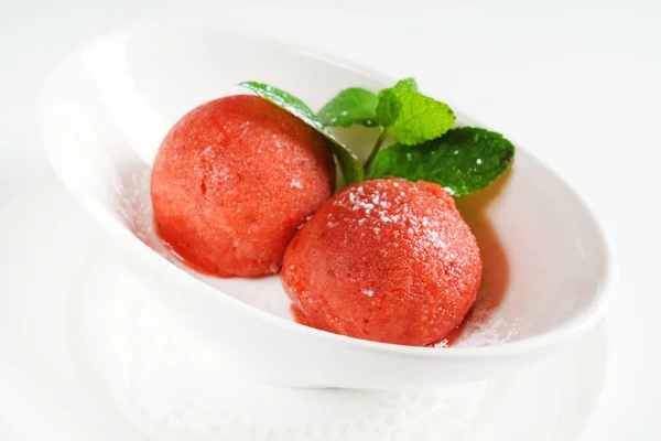 Sladký Jahodový sorbet — Stock fotografie