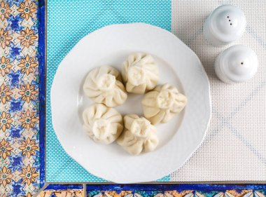 Etli Gürcü hamur tatlısı Khinkali