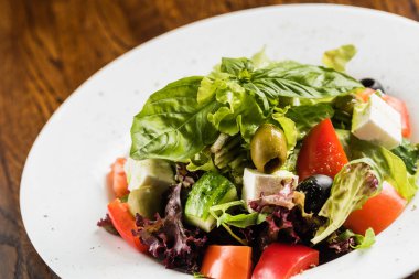 Taze Yunan salatası