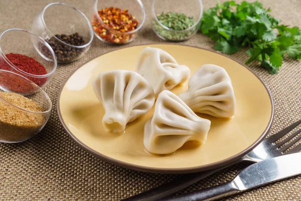 Dumplings georgianos Khinkali con carne — Foto de Stock