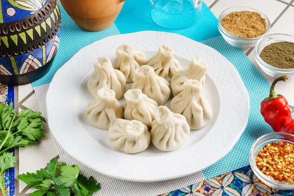 Dumplings georgianos Khinkali con carne —  Fotos de Stock