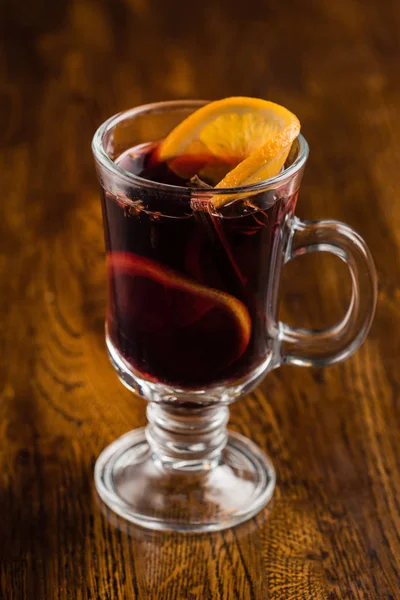 Mulled wine in glass — Stock Photo, Image