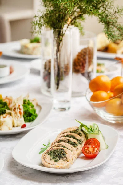 Kerst tafel dekken — Stockfoto