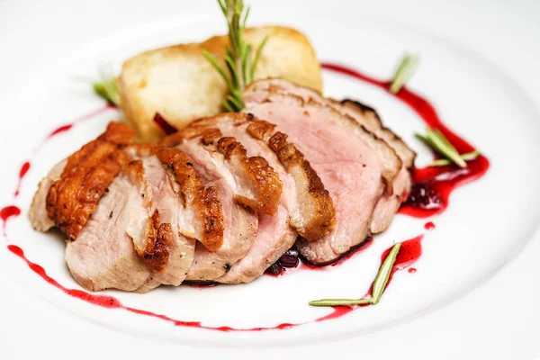 Duck with cranberry sauce — Stock Photo, Image