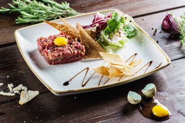 Tartar ekmek tost ile 