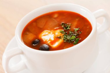 farklı tür etli çorba