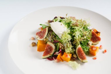 İncir ile taze salata