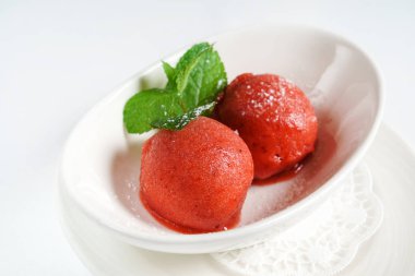 Berry sorbe nane ile