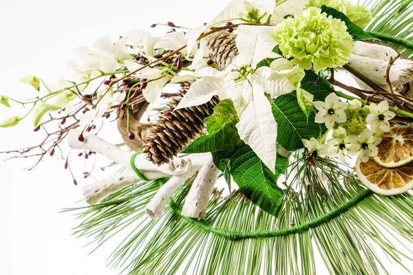 Bouquet invernale sul bianco — Foto Stock