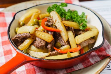 etli patates kızartması