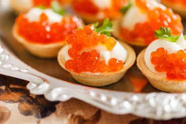 havyar ile taze lezzetli kanepe yakın çekim