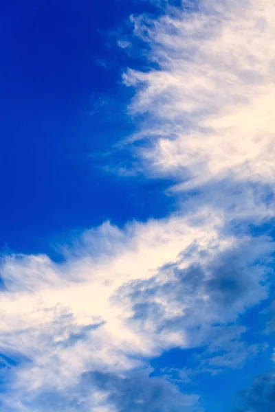 Bel Cielo Blu Con Nuvole — Foto Stock