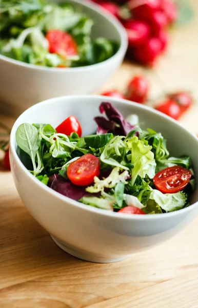 Ensalada Fresca Con Tomate Primer Plano —  Fotos de Stock