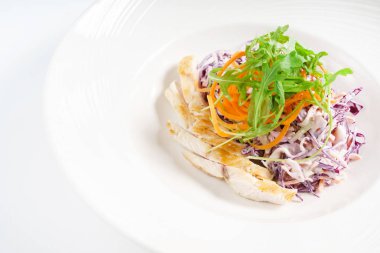 kırmızı lahana ve tavuk, salata yakın çekim