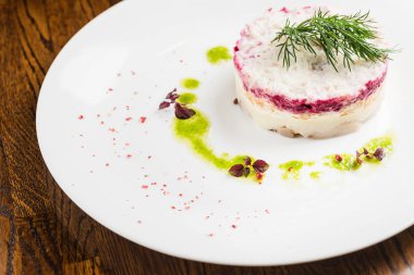 pancar salatası ahşap arka plan üzerinde kapat