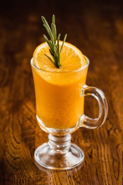 içki portakal ile kış, yakın çekim