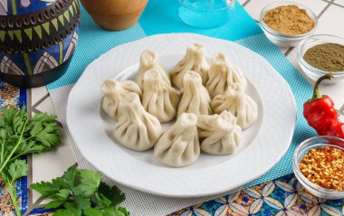 Etli Gürcü hamur tatlısı Khinkali