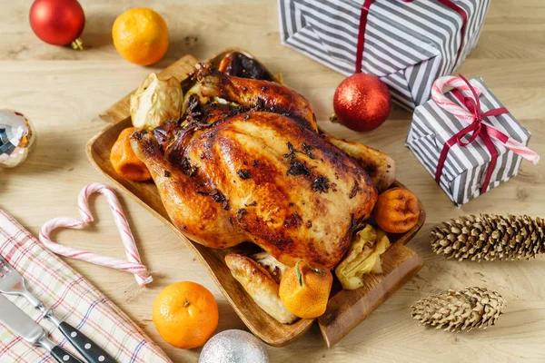 Pörkölt Csirke Karácsonyi Asztal Közelről — Stock Fotó