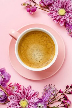 kahve pembe pastel masa üstü görünümü