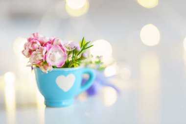 güzel çiçeklerle Kupası, yakın çekim