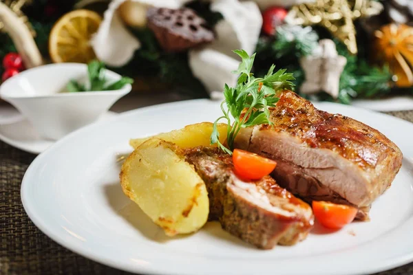 Leckere Rippchen Mit Kartoffeln Aus Nächster Nähe — Stockfoto