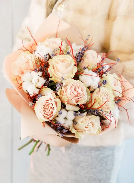 Nice Bouquet Hands Woman — Stock Photo, Image