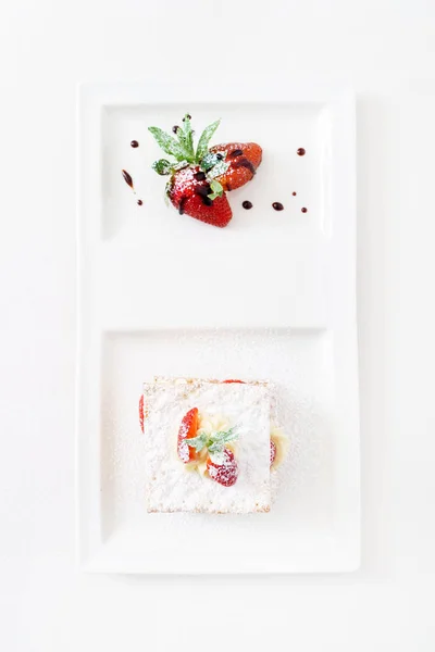 Dolce Dessert Con Fragole Primo Piano — Foto Stock
