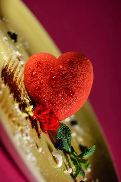 Sweet Heart Shape Pastry Close — Stock Photo, Image