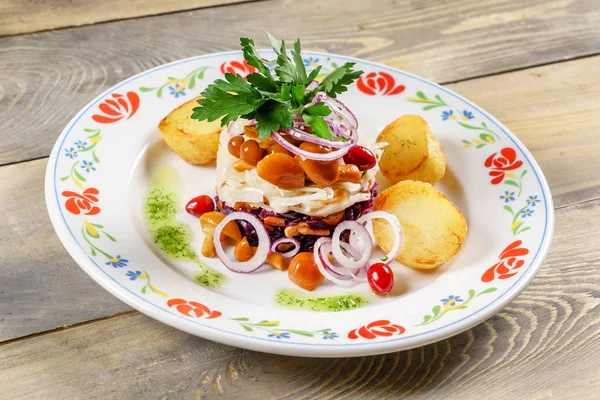 Salad with honey agaric, close up — Stock Image Salad Honey Agaric Close Royalty Free Stock Images
