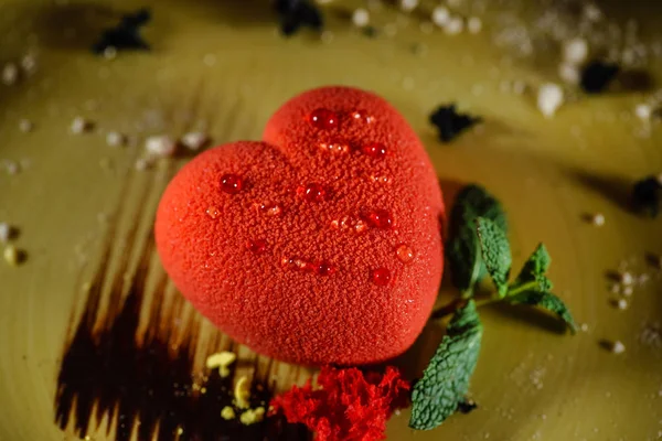 Pastelería Forma Corazón Rojo Cerca —  Fotos de Stock