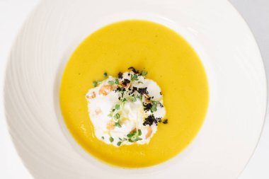 sebze kremalı çorba, yakın çekim