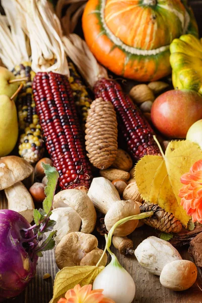 Autumn Harvest Wooden Background — Stock Photo, Image