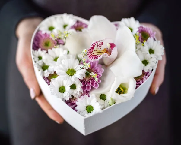 Nice Bouquet Hands Woman — Stock Photo, Image