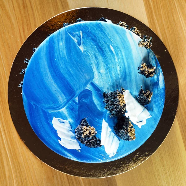 Синий Торт Сливками Крупным Планом — стоковое фото