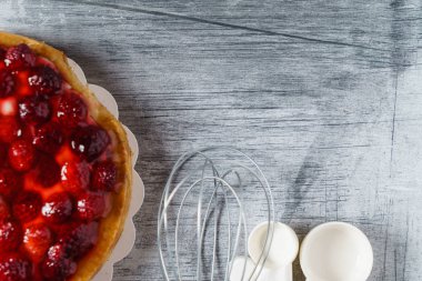 Ahududu tart kek, yakın çekim