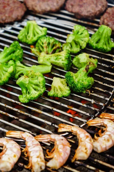 Crevettes Grillées Aux Légumes Gros Plan — Photo